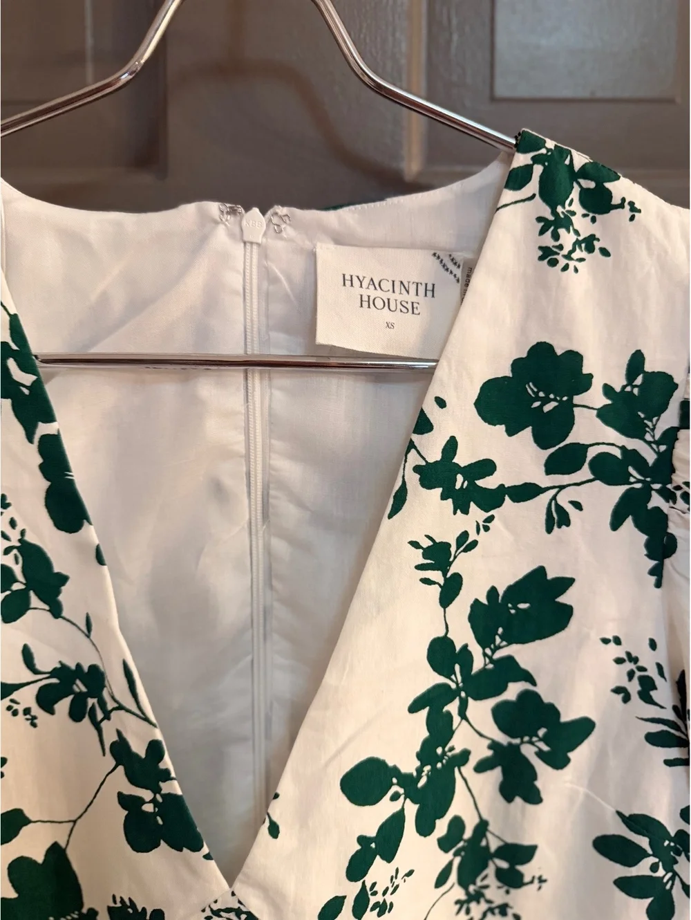 Hyacinth House Women's Green Floral Long Sleeve Peplum Blouse Size XS NWT